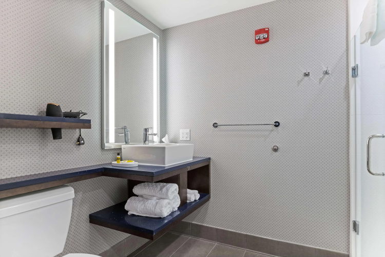 Glo Best Western  Savannah-Gateway I-95 photo 9