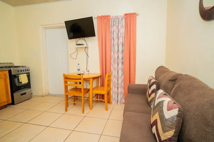 Classic Double Basement room