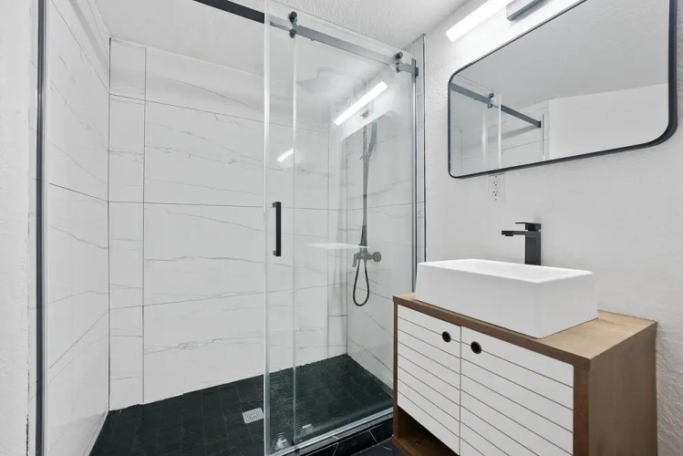 15 Ftl Guesthouse