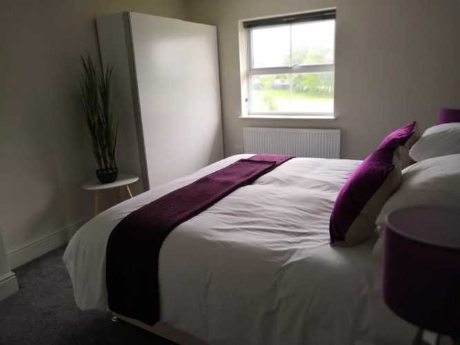 4 Bedrooms Cottage