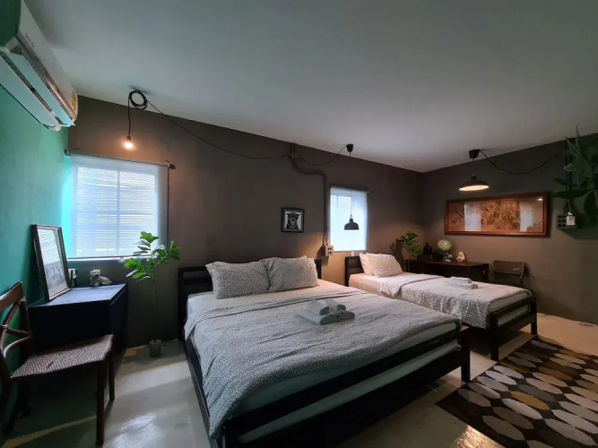 Hand Hotel