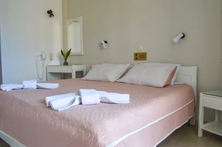 Double room with balcony and with garden view