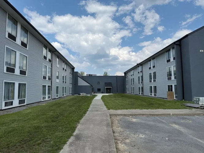 Holiday Lodge Hotel & Conference Center - Fayetteville, WV