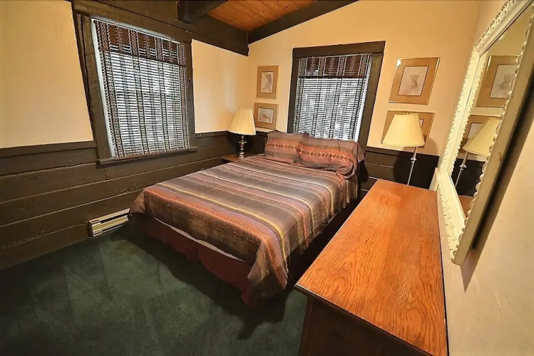 Rustling Pines - Five Bedroom Cabin