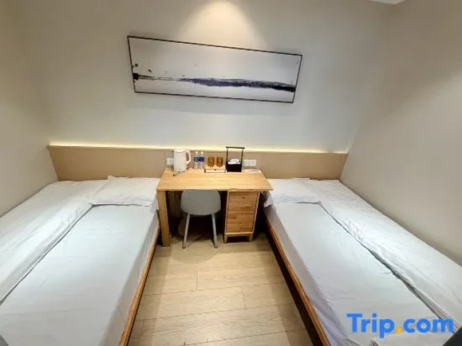 Premium Twin room