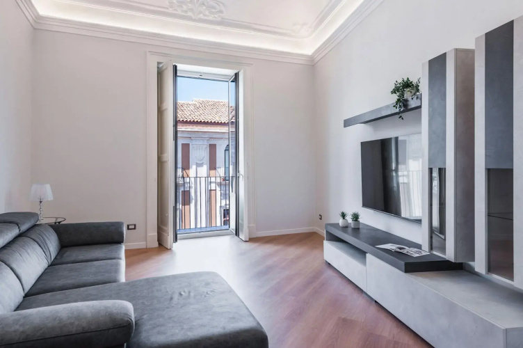 Etnea Modern Apartment
