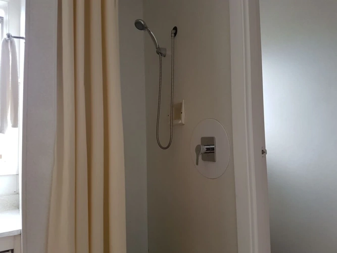 1 Bedroom Economy Apartment