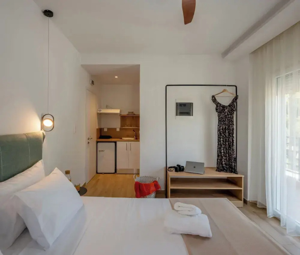 Aiora Suites