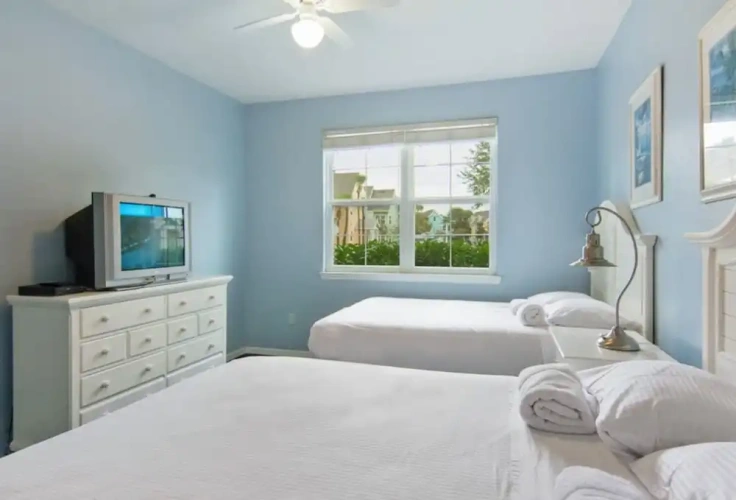 2 Bedrooms Apartment