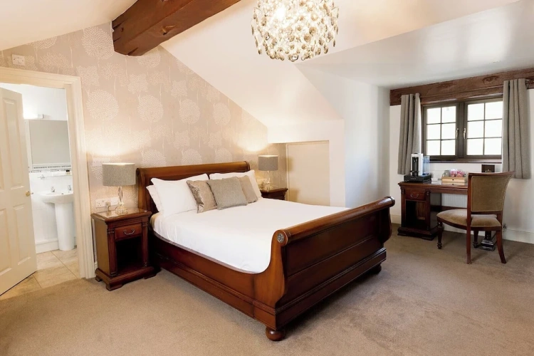 Executive Double Cottage