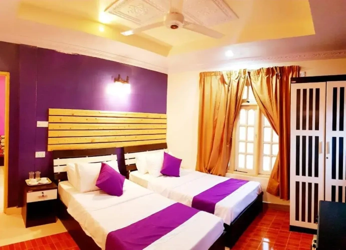 Standard Twin room