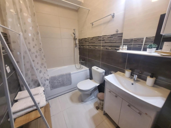Morii Lake Apartment