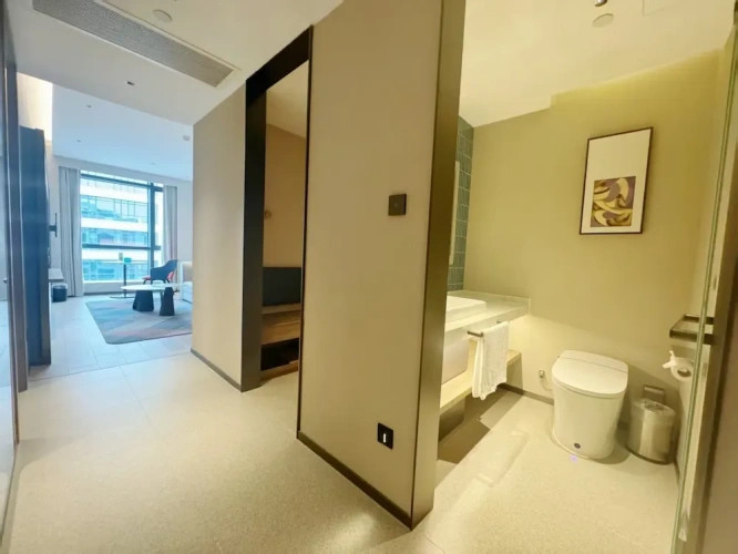 1 Bedroom Suite with river view