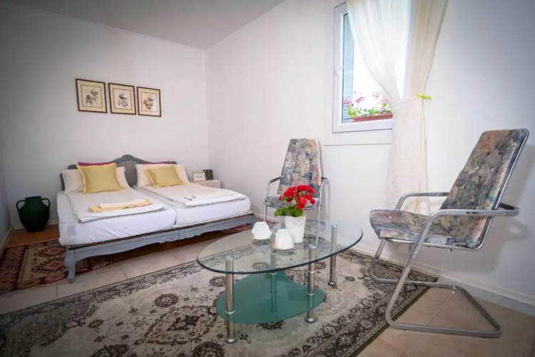 Lalić rooms