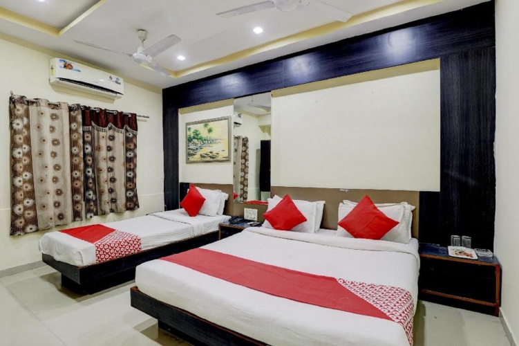 Standard Triple Family room
