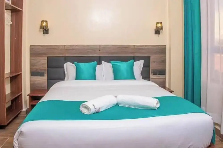 Grand Skyline Hotel