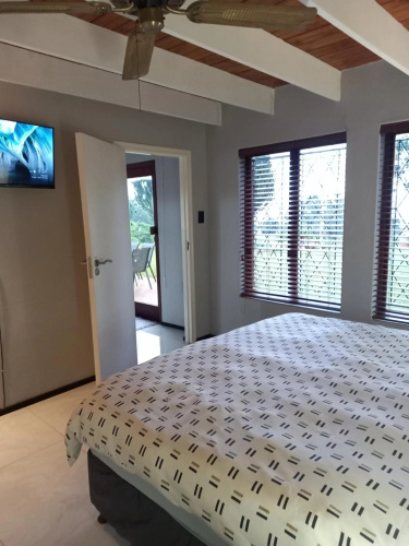 Crest Farm Room