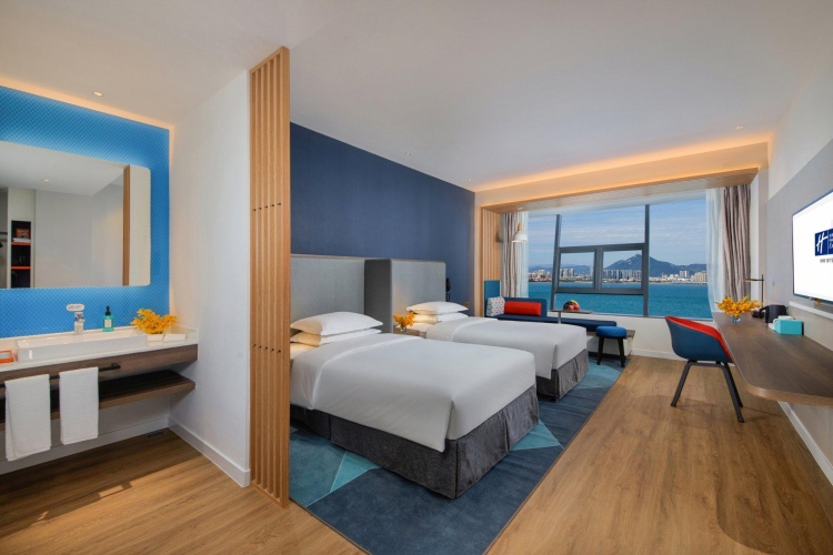 Standard Twin room with sea view