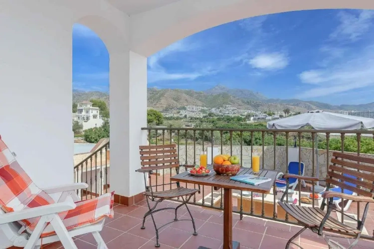 3 Bedrooms Villa