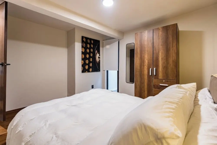 2 Bedrooms Apartment
