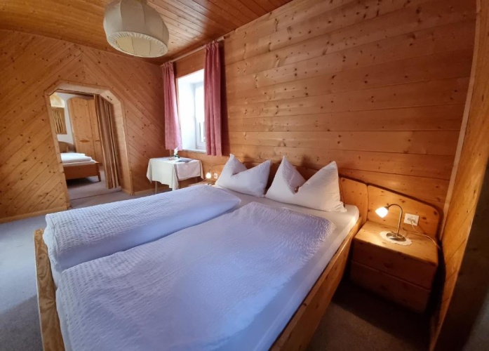 Classic Quadruple room