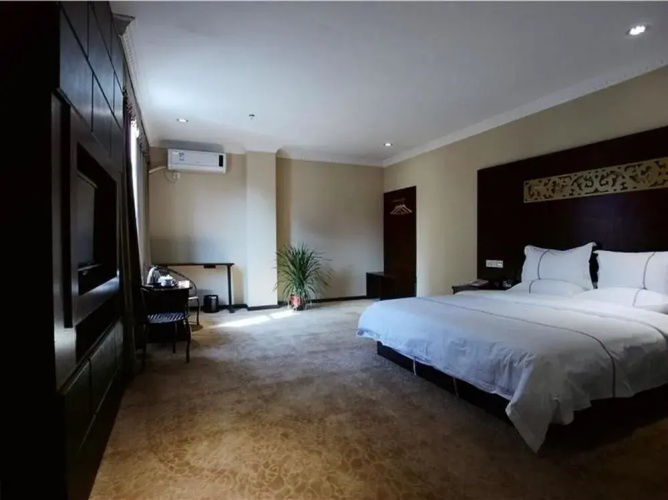 M.R Hotel