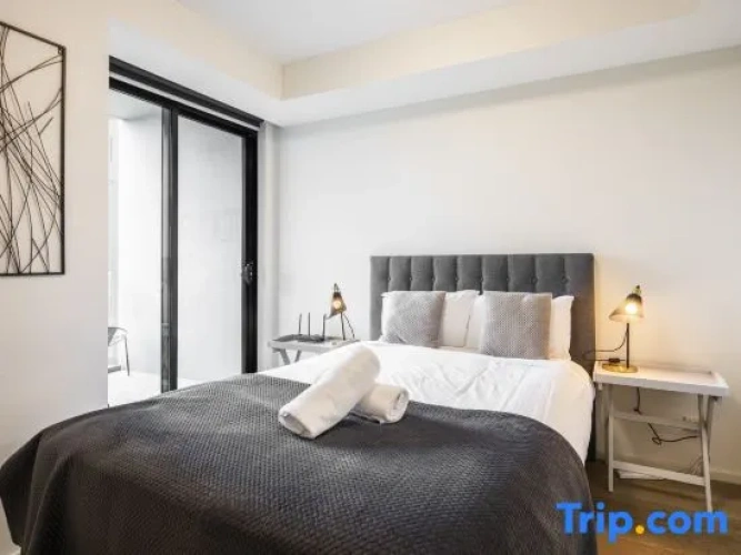 2 Bedrooms Deluxe Apartment