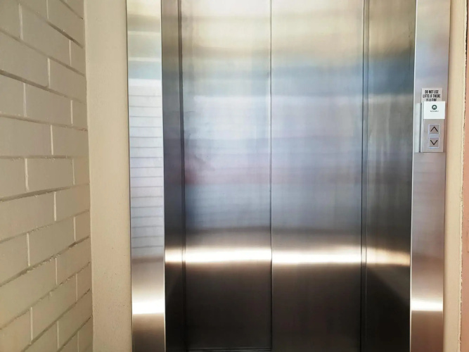 Studio 101 - First floor Fremantle studio apartment