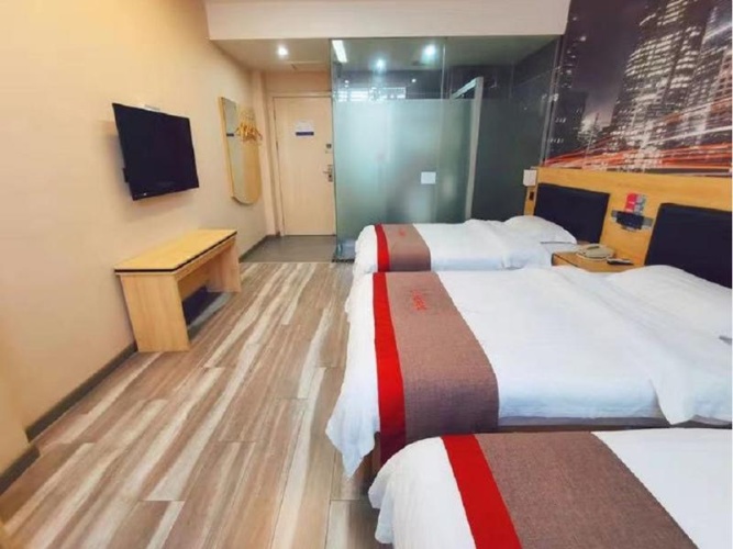 Standard Triple Family Suite
