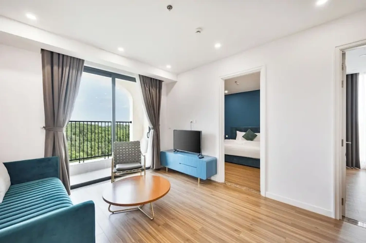 3 Bedrooms Apartment with balcony and with mountain view