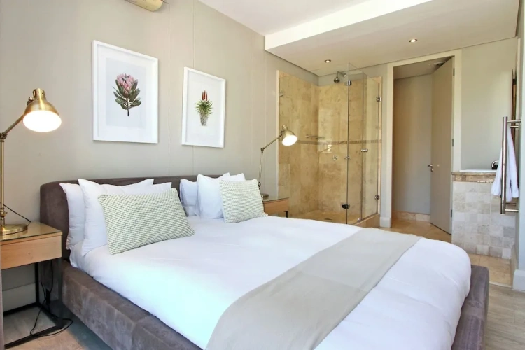 Deluxe Penthouse room with city view