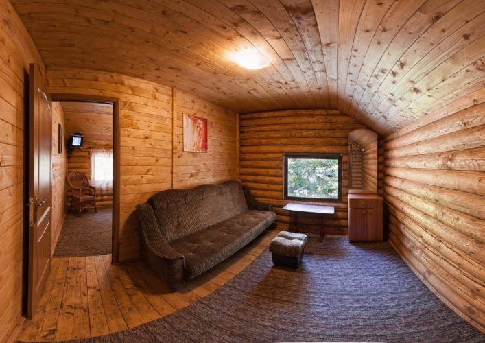4 Bedrooms Cottage