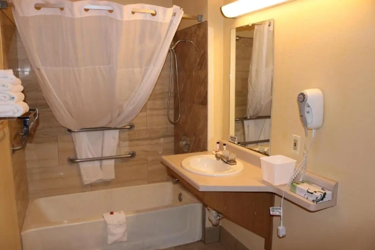 Deluxe Double Suite