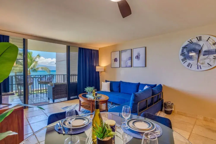 Kahana Reef 216 by RedAwning