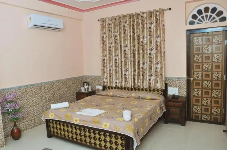 Suite with balcony