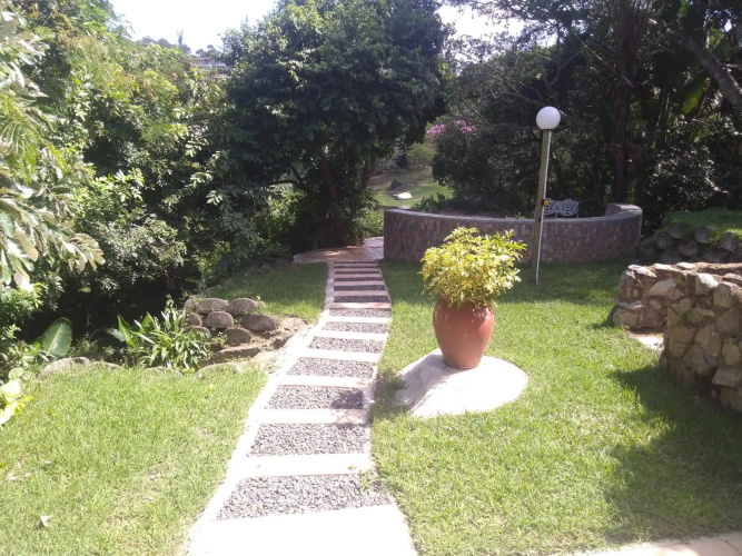 Thyrsa cottage