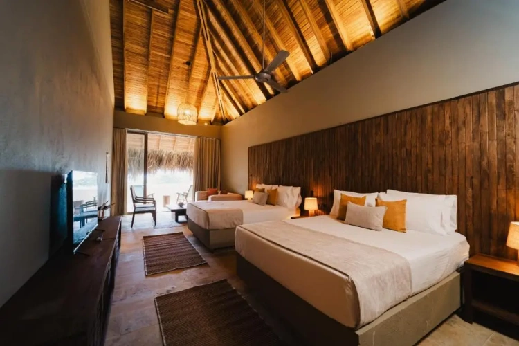 Superior Quadruple room with sea view