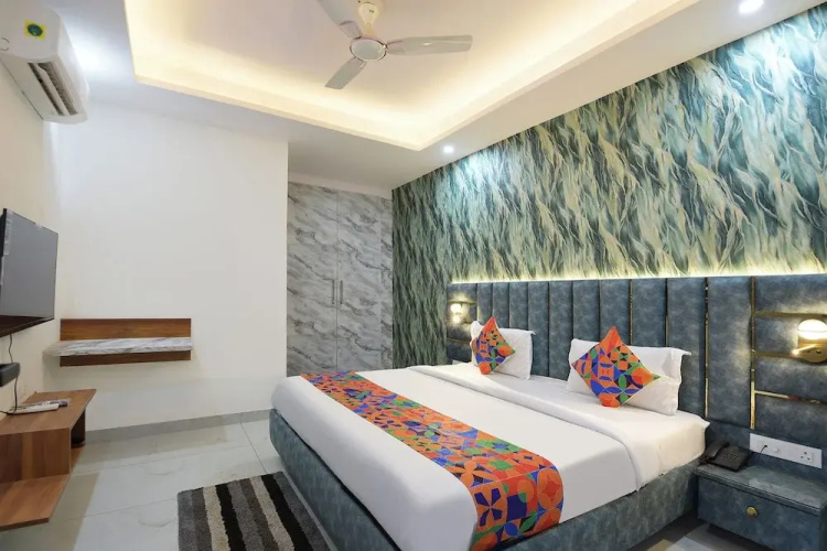 Fabhotel Sk Residency