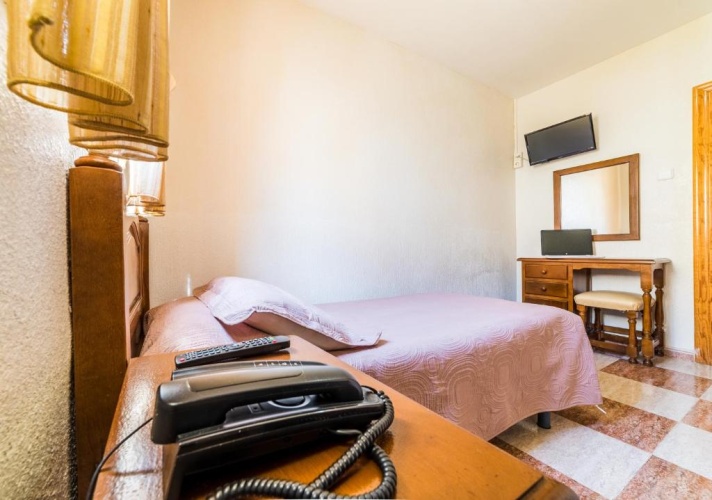 Standard Single room