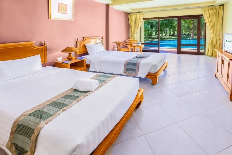 Superior Twin room with balcony