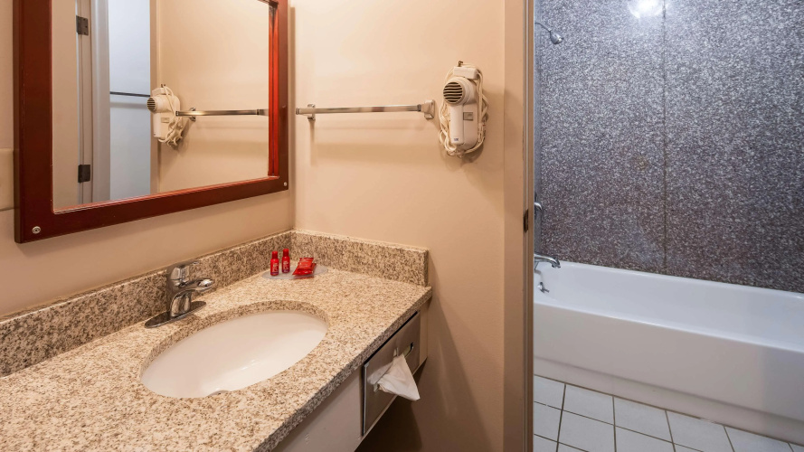 SureStay Plus Hotel by Best Western Auburn photo 11