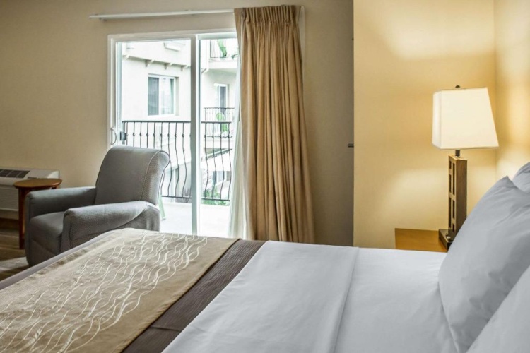 Standard Double room with balcony