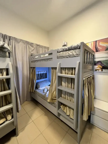 Robin Beach Hostel JBR