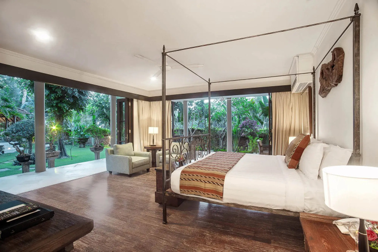 Villa Avalon