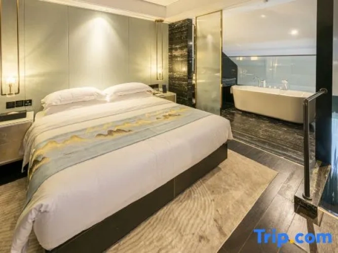 Executive Duplex Suite