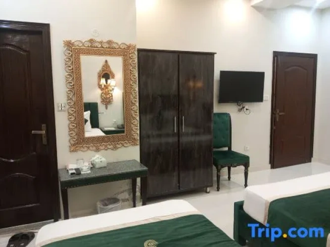 Deluxe Family room