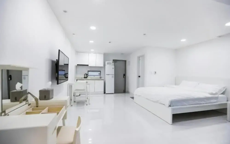 Geojedo N White Pension