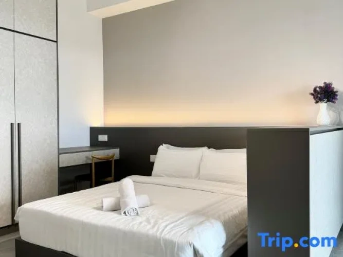 Deluxe Studio with balcony
