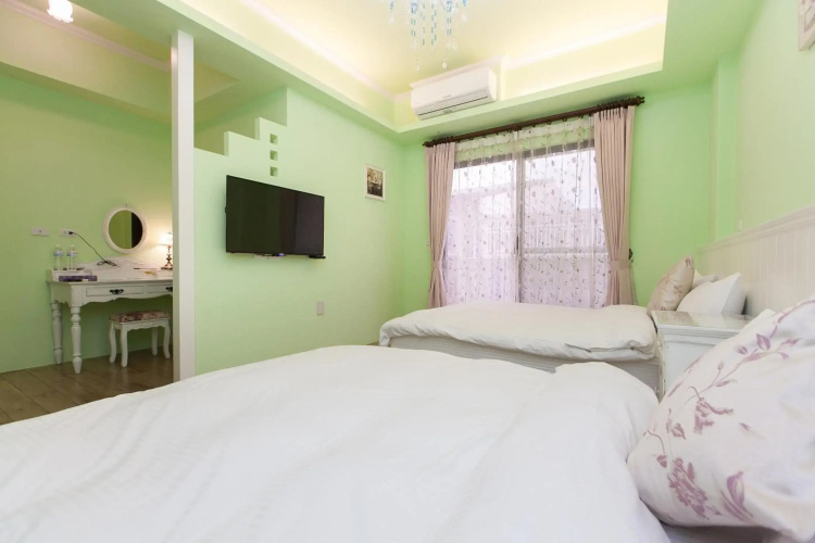 Iris Guest House