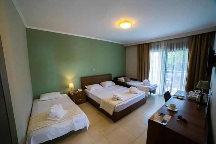 Standard Quadruple room with balcony and with view